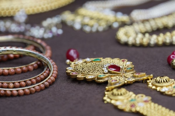 Jewellery Category For SEO Guest Posting