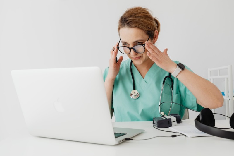 6-ways-to-streamline-your-clinics-administrative-process-6328c74e5cff8.jpg