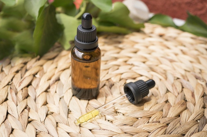 How Phoenix Tears and CBD Topically Used Can Combat Diseases
