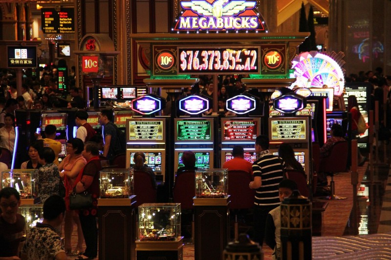 Daily Responsibilities of a Casino Desk Attendant